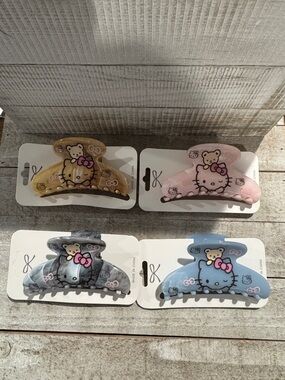 NWT Hello Kitty Bear Hair Claw Clip